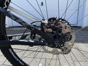 Used Specialized Epic Comp Carbon 29 2014 Mountainbike, Nero — image 8 of 12