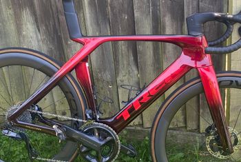 Used Trek Madone SLR Gen 7 Disc Frameset 2023 2023 Road & Gravel, Red — image 3 of 5