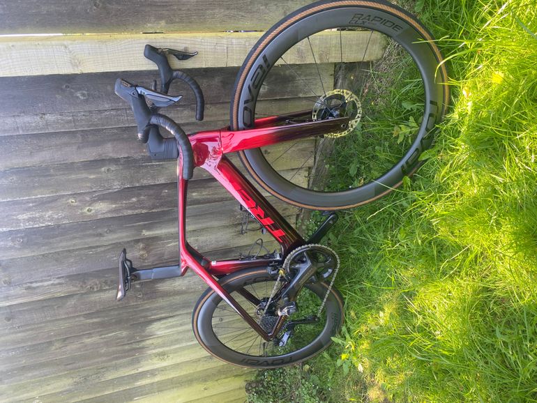 Used Trek Madone SLR Gen 7 Disc Frameset 2023 2023 Road & Gravel, Red — image 4 of 5