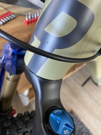 Used Rose ROOT MILLER 3 2022 Mountainbike, shop.filter.color.1 — image 8 of 8