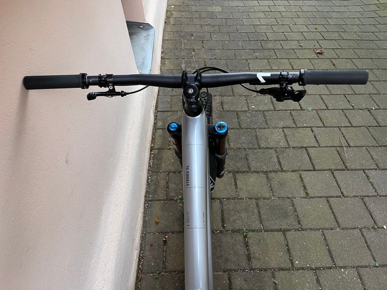 Used CUBE STING WS 140 HPC SL 2021 2021 Mountainbike, Grigio chiaro — image 5 of 10