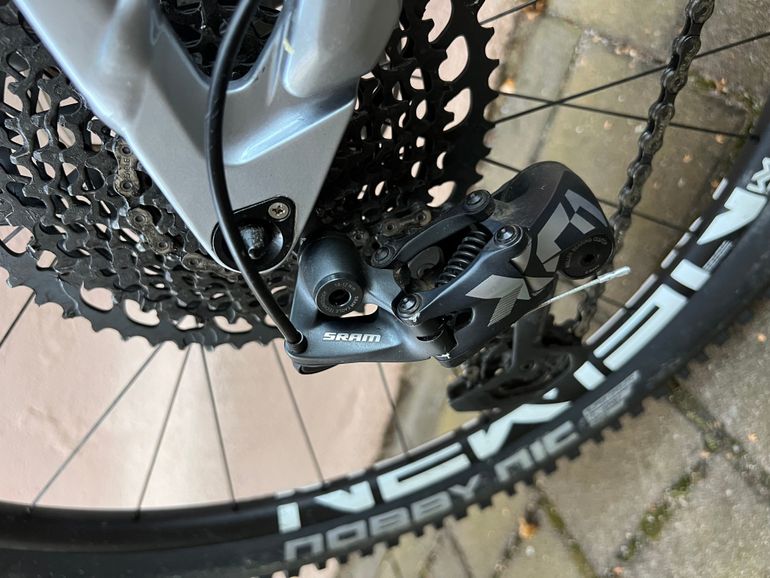 Used CUBE STING WS 140 HPC SL 2021 2021 Mountainbike, Grigio chiaro — image 6 of 10