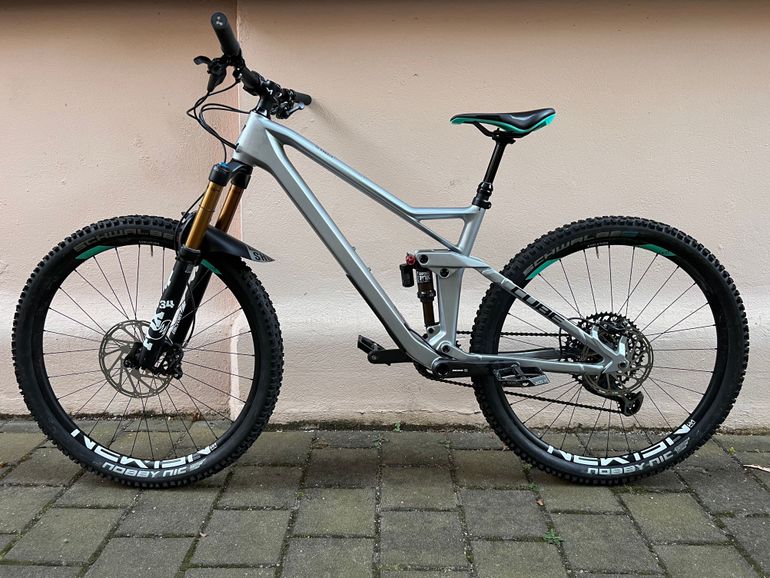 Used CUBE STING WS 140 HPC SL 2021 2021 Mountainbike, Grigio chiaro — image 1 of 10