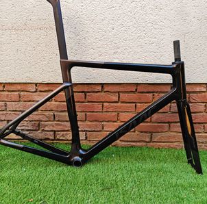 Isaac - Boson Frameset, 2023