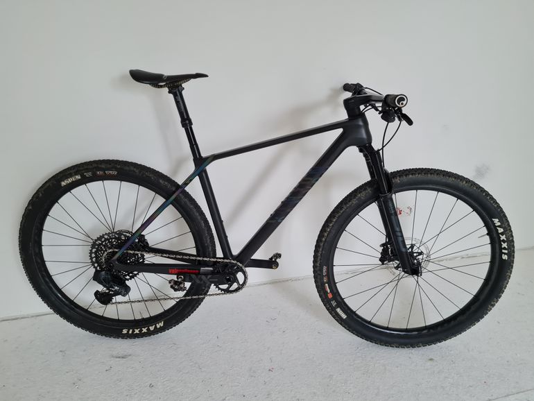 Used Canyon Exceed CFR LTD 2021 Mountainbike, Black — image 3 of 17