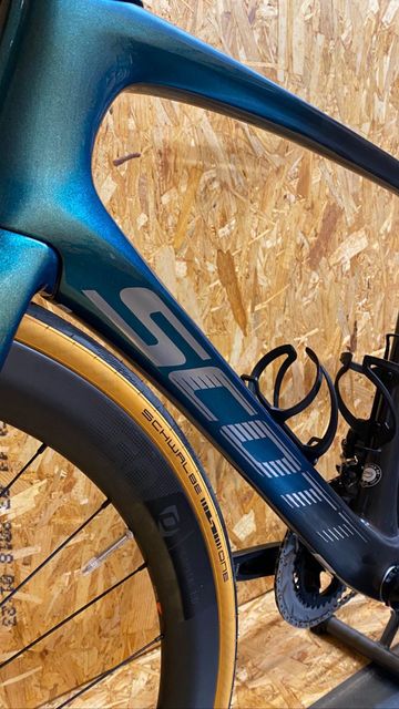 Used Scott Foil RC 20 2022 2022 Road & Gravel, Green — image 7 of 7
