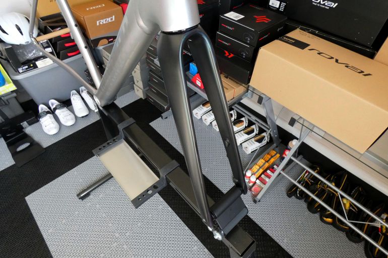 Used Specialized Allez Sprint Disc Frameset 2022 2022 Road & Gravel, Light Gray — image 12 of 25