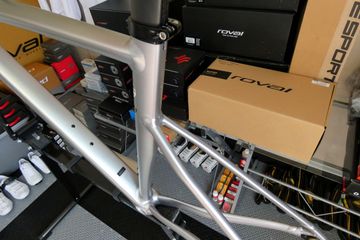 Used Specialized Allez Sprint Disc Frameset 2022 2022 Road & Gravel, Light Gray — image 23 of 25