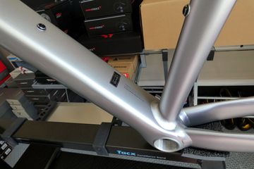Used Specialized Allez Sprint Disc Frameset 2022 2022 Road & Gravel, Light Gray — image 20 of 25