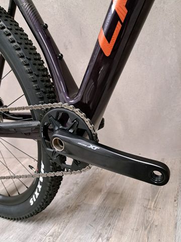 Used Lapierre Prorace CF 8.9 2023 2023 Mountainbike, Purple, 29 — image 5 of 10