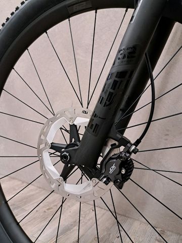 Used Lapierre Prorace CF 8.9 2023 2023 Mountainbike, Purple, 29 — image 10 of 10
