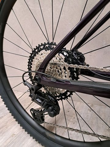 Used Lapierre Prorace CF 8.9 2023 2023 Mountainbike, Purple, 29 — image 6 of 10