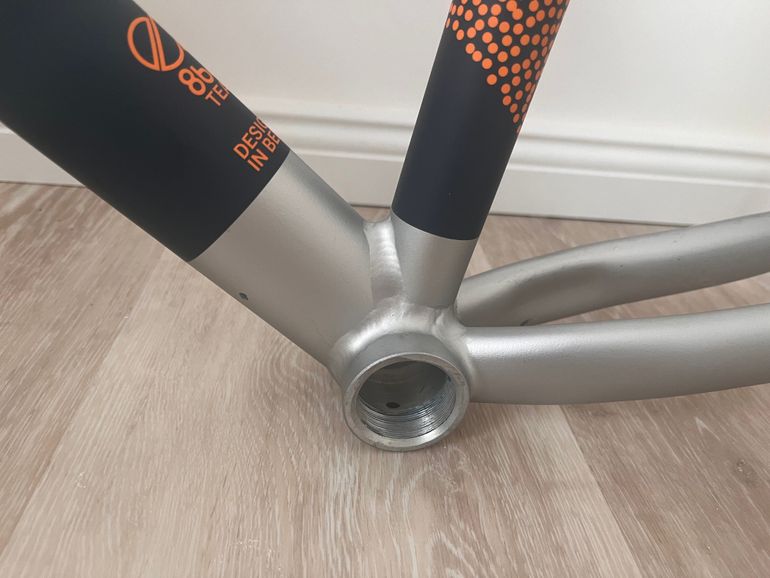 Used 8 Bar Kreuzberg v7 Frameset 2021 Road & Gravel, Arancione — image 3 of 4