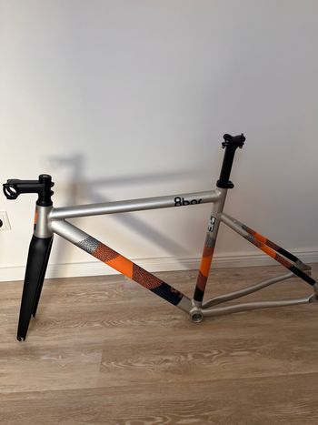 Used 8 Bar Kreuzberg v7 Frameset 2021 Road & Gravel, Arancione — image 1 of 4