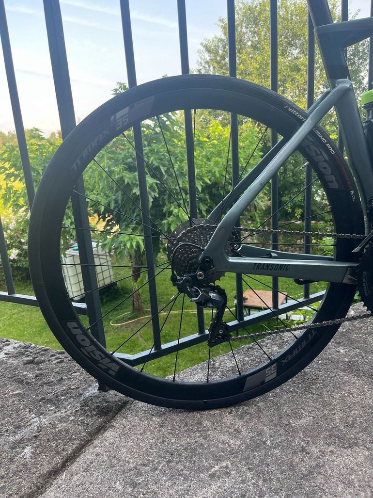 Used Fuji Transonic 2.1 2021 2021 Road & Gravel — image 8 of 9