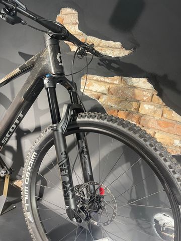 Tweedehands Scott Lumen eRIDE 910 2023 2023 Mountainbike — afbeelding 3 van 3