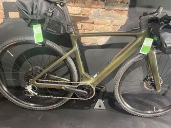 Used Scott Solace Gravel eRIDE 30 2023 2023 Road & Gravel — image 1 of 3