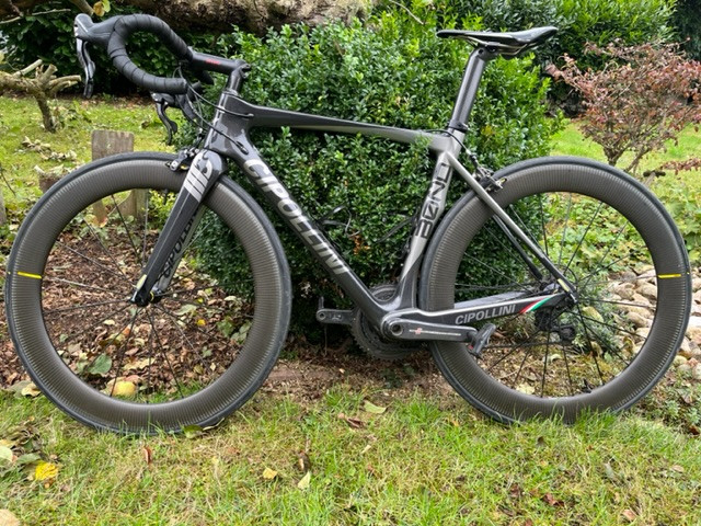 Cipollini Bond Disc Frameset used in 54 cm buycycle