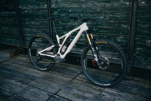 Specialized - Stumpjumper EVO Pro 2022, 2022