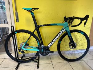 Bianchi - Oltre XR3 Disc Ultegra, 2023