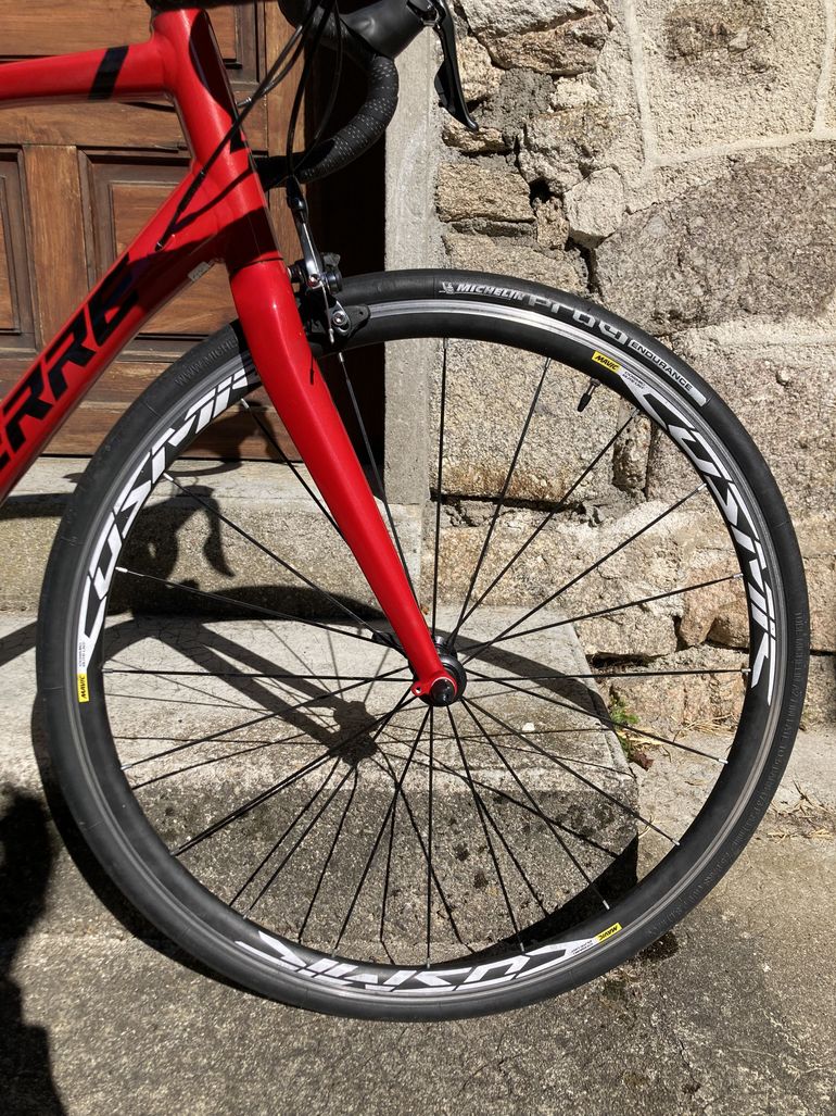 Used Lapierre Sensium 3.0 2022 2022 Road & Gravel, Red — image 4 of 5