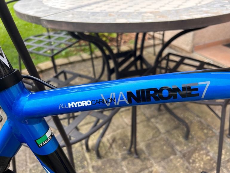Used Bianchi via nirone 7 Veloce Compact 2009 Road & Gravel, Blue — image 9 of 9