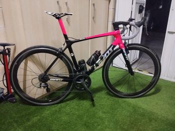 Giant - TCR Advanced SL 2 2020, 2020