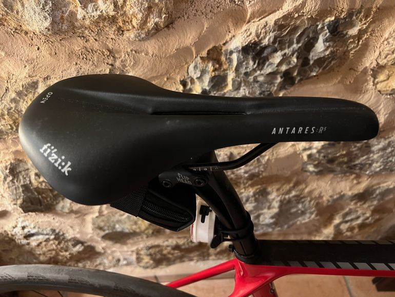Used Canyon Endurace CF SL Disc 8.0 Di2 Aero 2019 Road & Gravel, Red — image 4 of 7