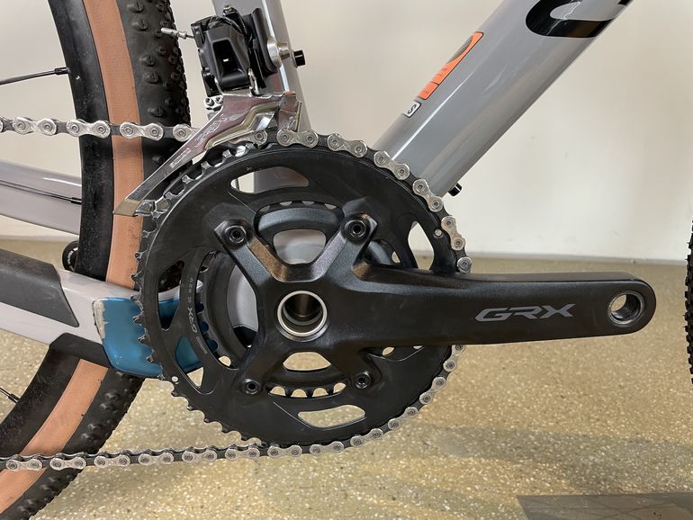 Used Canyon Grizl CF SL 6 2022 Road & Gravel, Light Gray — image 2 of 6