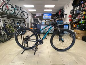 Bianchi - Duel 29 Cues, 2024