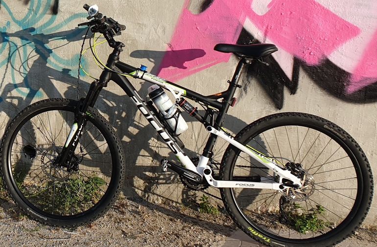 Used Focus Super Bud 2018 Mountainbike, Schwarz — image 1 of 9