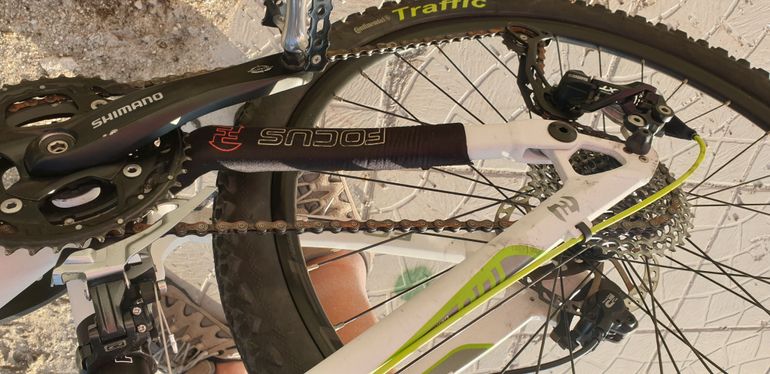Used Focus Super Bud 2018 Mountainbike, Schwarz — image 2 of 9
