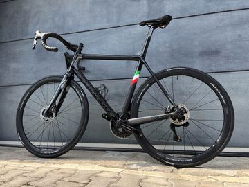 Used Colnago C64 Disc + Dura-Ace 2024 Road & Gravel, Black — image 11 of 17