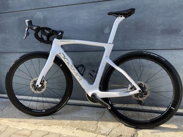 Used Pinarello Dogma F CRYSTAL WHITE + Super Record EPS + Bora WTO 45 2024 Road & Gravel, White — image 3 of 20