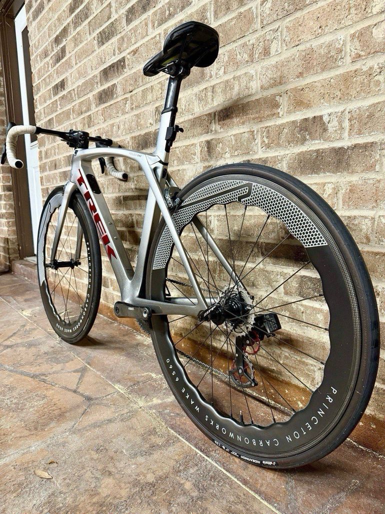 Used Trek Madone Race Shop Limited 2017 2017 Road & Gravel, Light Gray — image 8 of 20