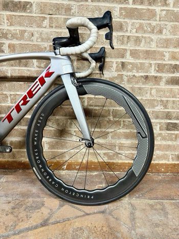 Used Trek Madone Race Shop Limited 2017 2017 Road & Gravel, Light Gray — image 5 of 20