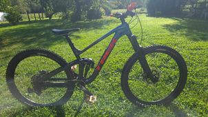 Trek - Slash 8 Gen 5 2023, 2023