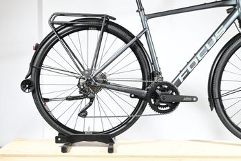 Used Focus ATLAS 6.7 EQP 2023 Road & Gravel, Light Gray — image 2 of 6