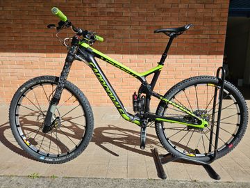 Used Cannondale Trigger Carbon 1 Team 2015 Mountainbike, Black — image 8 of 9