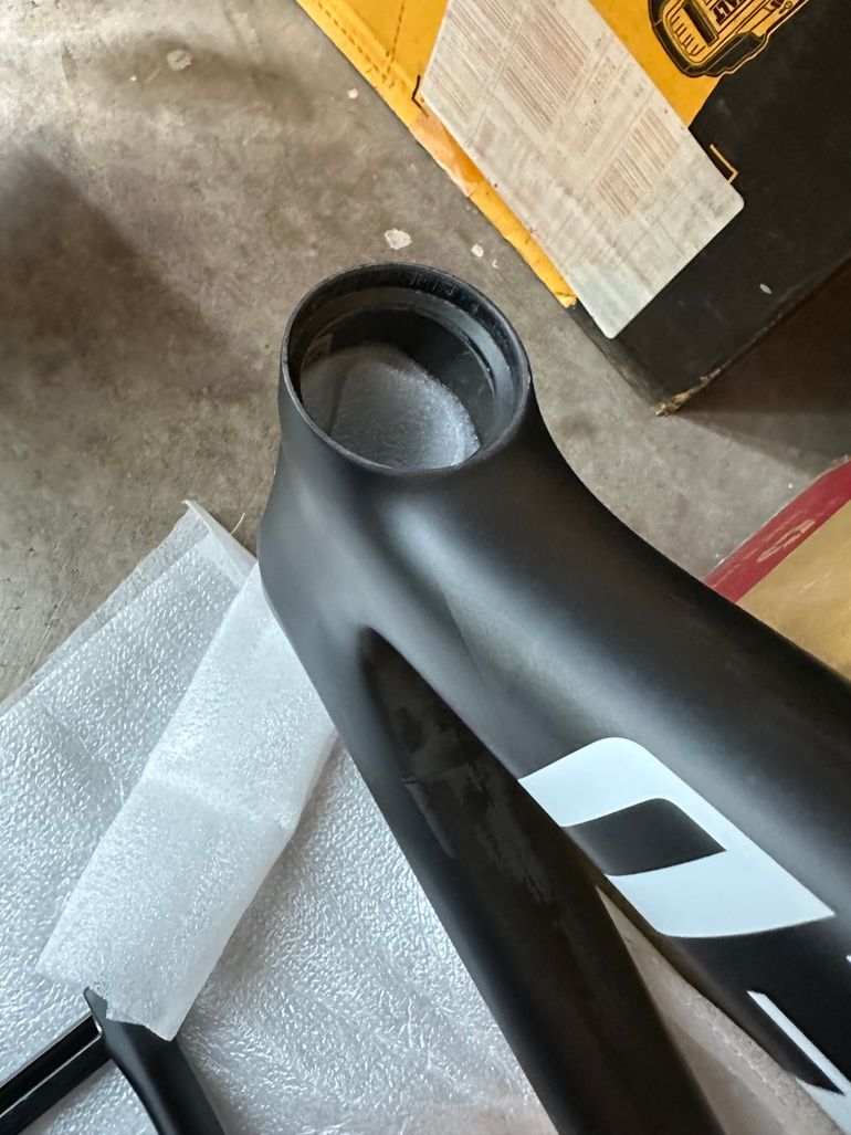 Used Specialized 10r SL-7 Frameset 2021 Road & Gravel, Black — image 10 of 10