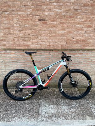 Canyon - Lux Trail CF 9 EB-Edition 2022, 2022