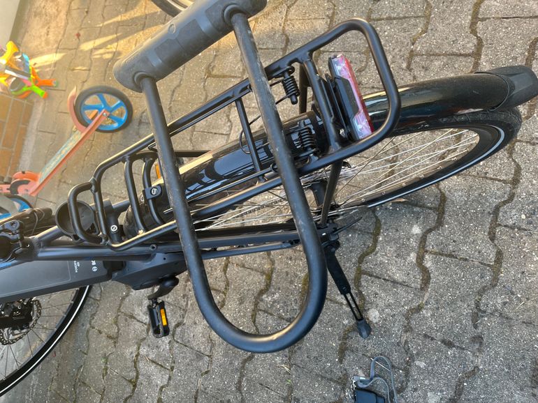 Used RIVERSIDE E-Bike City Trekking 28 Zoll ETR 500 Bosch Active Line Herren 2023 Mountainbike — image 5 of 19