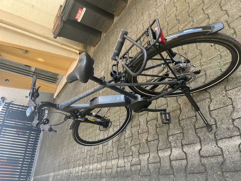 Used RIVERSIDE E-Bike City Trekking 28 Zoll ETR 500 Bosch Active Line Herren 2023 Mountainbike — image 12 of 19