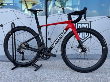 Brugt Cannondale SuperSix EVO Hi-MOD 2 2024 2024 Road & Gravel — billede 1 af 11