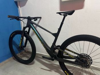 Tweedehands Scott Spark RC World Cup EVO AXS 2023 2023 Mountainbike — afbeelding 14 van 30