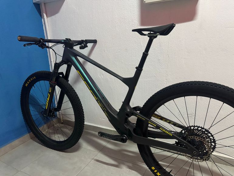 Tweedehands Scott Spark RC World Cup EVO AXS 2023 2023 Mountainbike — afbeelding 14 van 30