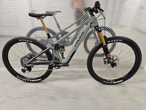 Pivot - Shuttle SL Team XTR, 2024