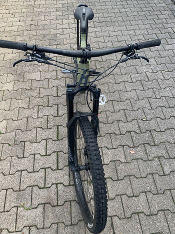 Used Rose ROOT MILLER 2 2021 Mountainbike, Rojo — image 6 of 6