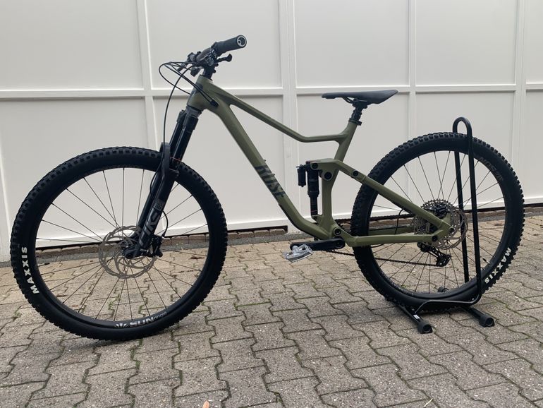 Used Rose ROOT MILLER 2 2021 Mountainbike, Rojo — image 2 of 6