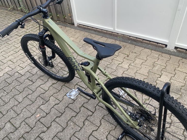 Used Rose ROOT MILLER 2 2021 Mountainbike, Rojo — image 3 of 6